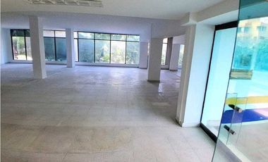 SE ARRIENDA HERMOSO LOCAL COMERCIAL EN ALTO PRADO BARRANQUILLA