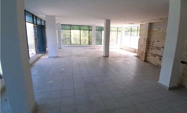 SE ARRIENDA HERMOSO LOCAL COMERCIAL EN ALTO PRADO BARRANQUILLA