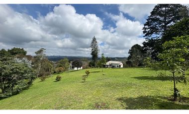 Finca campestre independiente para la venta en Santa Elena