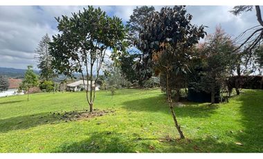 Finca campestre independiente para la venta en Santa Elena