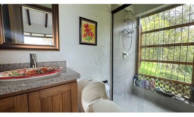 Finca campestre independiente para la venta en Santa Elena