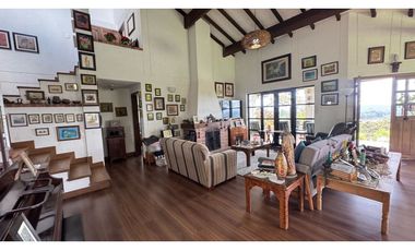 Finca campestre independiente para la venta en Santa Elena