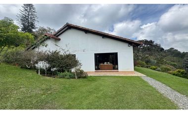 Finca campestre independiente para la venta en Santa Elena