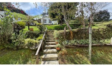 Finca campestre independiente para la venta en Santa Elena