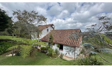 Finca campestre independiente para la venta en Santa Elena