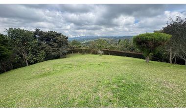 Finca campestre independiente para la venta en Santa Elena