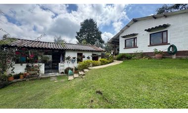 Finca campestre independiente para la venta en Santa Elena