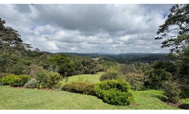 Finca campestre independiente para la venta en Santa Elena