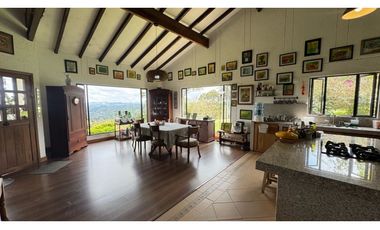 Finca campestre independiente para la venta en Santa Elena