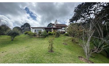 Finca campestre independiente para la venta en Santa Elena