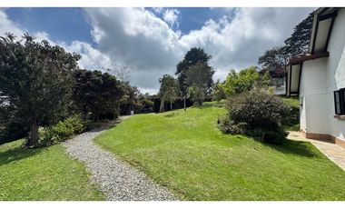 Finca campestre independiente para la venta en Santa Elena