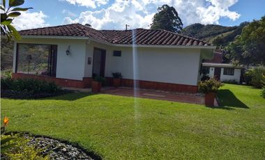 Finca en arriendo en la ceja, Antioquia.