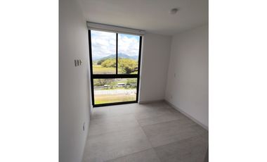 SE ARRIENDA APARTAMENTO LISTO PARA ESTRENAR CONJUNTO IVORY-CERRITOS