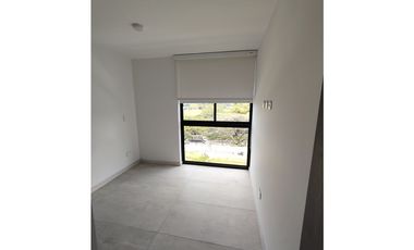 SE ARRIENDA APARTAMENTO LISTO PARA ESTRENAR CONJUNTO IVORY-CERRITOS