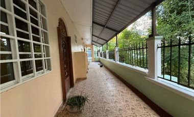 Venta de Casa Unifamiliar en Llanos de Curundú, Ancón | LH