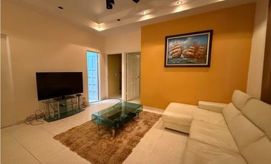 Venta de Casa Unifamiliar en Llanos de Curundú, Ancón | LH