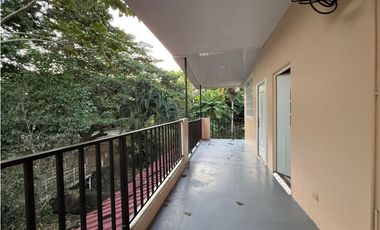 Venta de Casa Unifamiliar en Llanos de Curundú, Ancón | LH