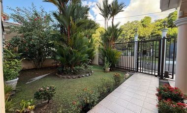 Venta de Casa Unifamiliar en Llanos de Curundú, Ancón | LH