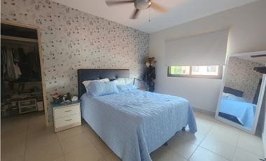 Venta de Casa de Esquina Remodelada en PH Versalles | LAMM