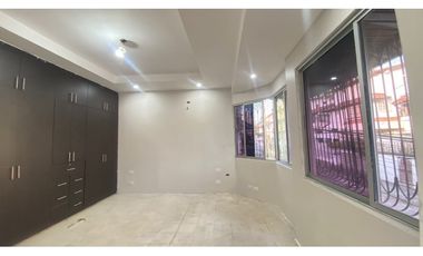 Casa de 3 Niveles en Hato Pintado con Piscina en Venta - LMMO