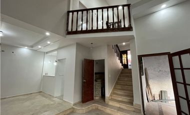 Casa de 3 Niveles en Hato Pintado con Piscina en Venta - LMMO