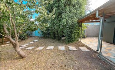 Casa en venta Navarro al 400