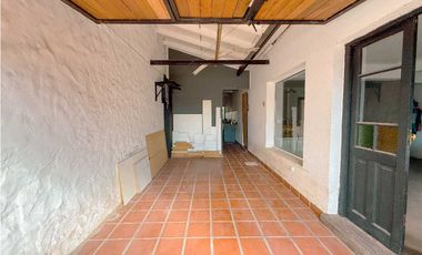 Casa en venta Navarro al 400
