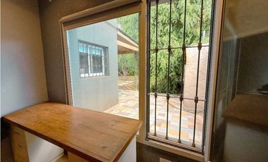 Casa en venta Navarro al 400