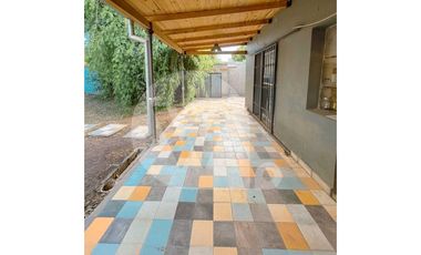 Casa en venta Navarro al 400