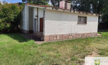 Venta de casa en zona céntrica en Mina Clavero K151MC