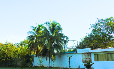 Propiedad multifuncional sobre carretera Calderitas–Laguna Guerrero,Quintana Roo