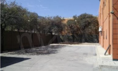 EDIFICIO COMERCIAL Y DE OFICINAS EN VENTA DE REMATE PARA REMODELAR EN LA FAMA, SANTA CATARINA, NUEVO LEÓN
