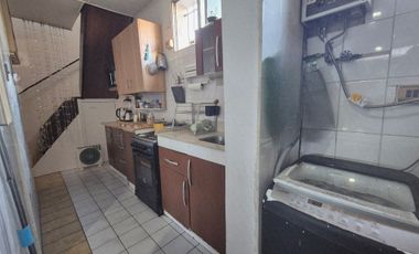 CASA 3D 1B CON ENTRADA DE AUTO Y DESTINO COMERCIAL
