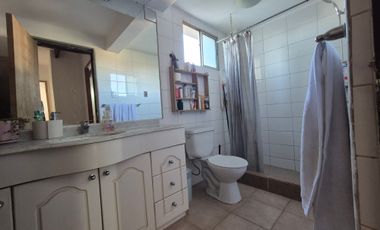CASA 3D 1B CON ENTRADA DE AUTO Y DESTINO COMERCIAL