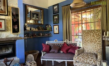 Casa en Venta en Casona Chilena completamente amoblada, impecable con lindo parque y plantación de nogales.