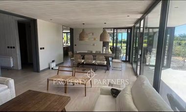 Casa en venta nueva y amoblada en Las Brisas de Santo Domingo