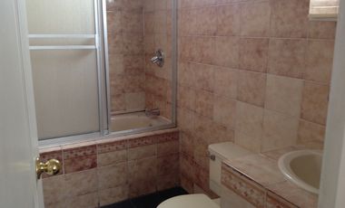 Venta casa rentera suites amobladas sector Monteserrín