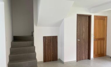 VENTA CASA POR ESTRENAR POMASQUI