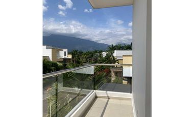 VENTA LINDA CASA CAMPESTRE VILLAVICENCIO RESTREPO