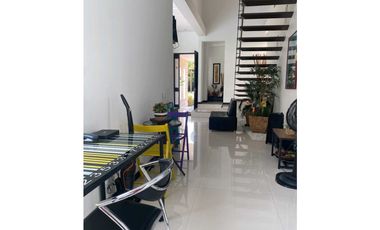 VENTA LINDA CASA CAMPESTRE VILLAVICENCIO RESTREPO