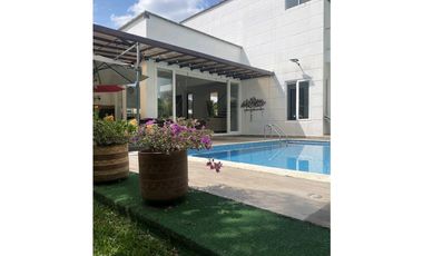 VENTA LINDA CASA CAMPESTRE VILLAVICENCIO RESTREPO