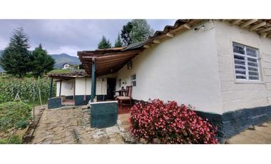 VENDO FINCA SAN CRISTOBAL MEDELLIN CASA DE 11 ALCOBAS Y 6 BAÑOS