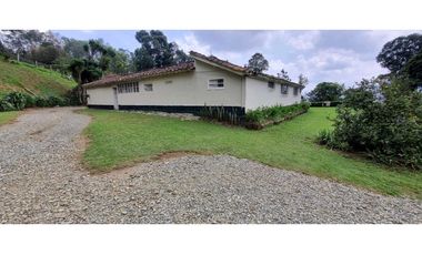 VENDO FINCA SAN CRISTOBAL MEDELLIN CASA DE 11 ALCOBAS Y 6 BAÑOS