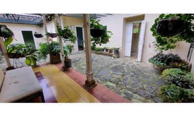 VENDO FINCA SAN CRISTOBAL MEDELLIN CASA DE 11 ALCOBAS Y 6 BAÑOS