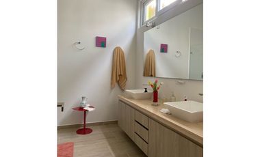 CASA CAMPESTRE EN VENTA VIA VILLAVICENCIO RESTREPO HDA LA PRADERA