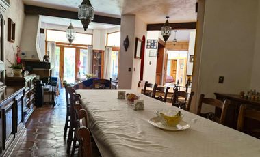 Exclusiva casa con jardín en condominio horizontal con seguridad 24 horas