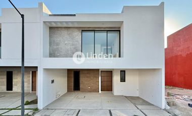 CASA EN VENTA EN FRACCIONAMIENTO ALTANA, ZONA SAN PEDRO CHOLULA