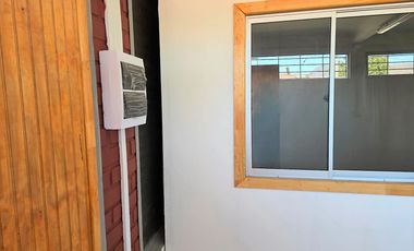 Arriendo de casa de 3 dormitorios en Llay Llay.