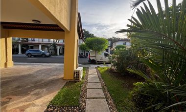 CASA EN VENTA O ALQUILER WOODLANDS PANAMA PACIFICO