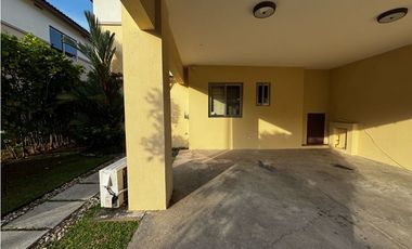CASA EN VENTA O ALQUILER WOODLANDS PANAMA PACIFICO